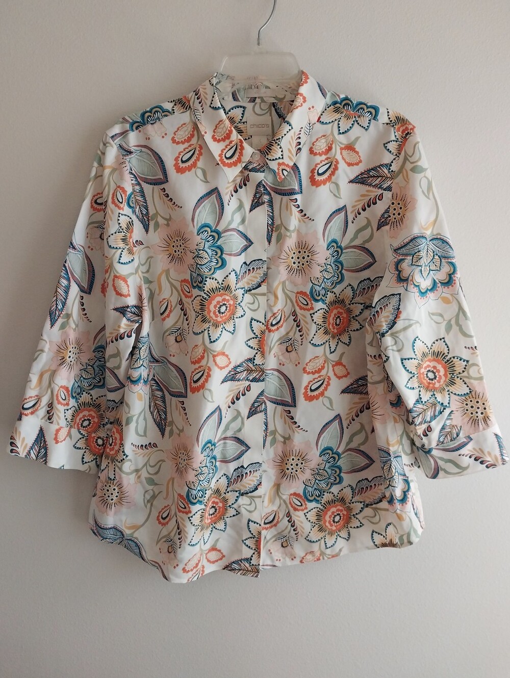 Chico's Multicolor Botanical Floral 100% Cotton 3/4 Sleeve Button Front Top